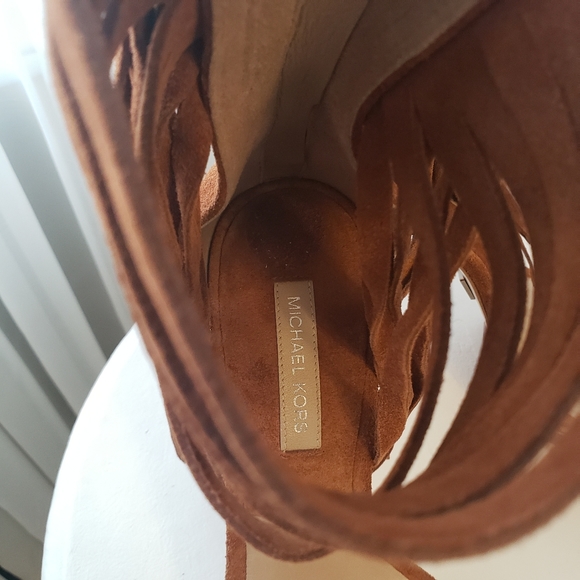 Michael Kors Suede Pumps, sz 38 - Picture 8 of 8